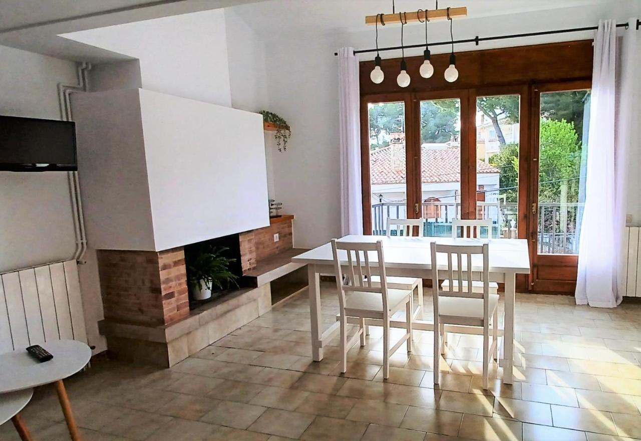 Agradable Casa Con Terraza En S'Agaro Apartment Sant Feliu de Guixols Exterior photo
